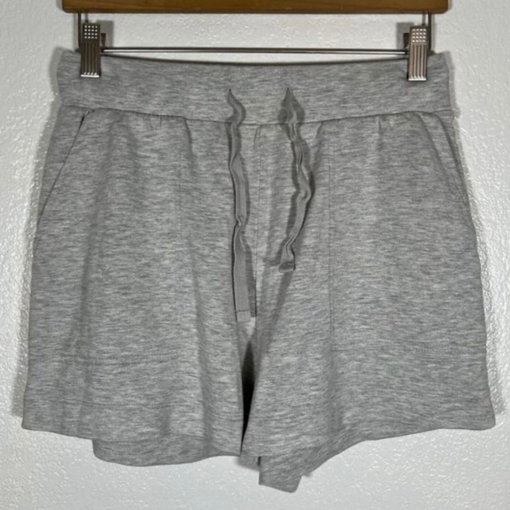 Lou & Grey Signature Soft Shorts